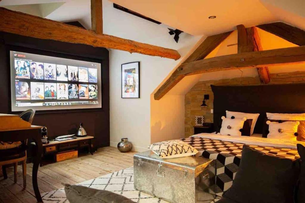 Апартаменти Le Loft Des Hospices : Centre/Parking/Vueriviere Бон Екстер'єр фото